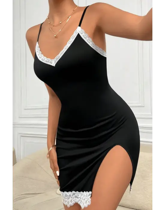 Omarı Seksi Siyah Askılı Yırtmaçlı Dantelli Gecelik