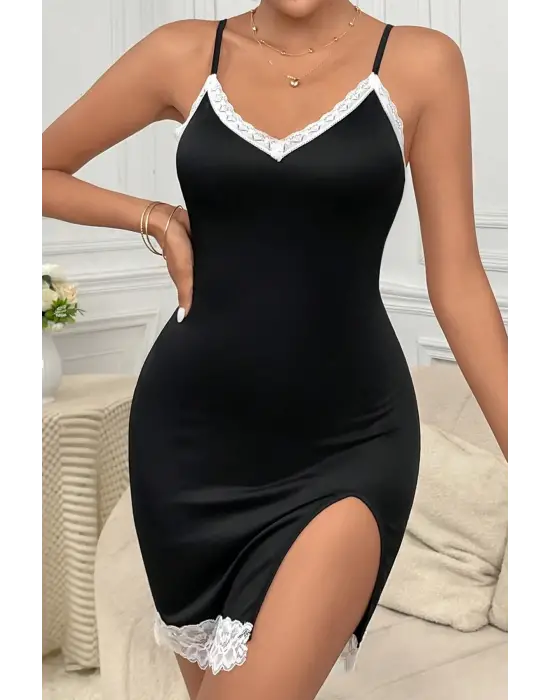 Omarı Seksi Siyah Askılı Yırtmaçlı Dantelli Gecelik