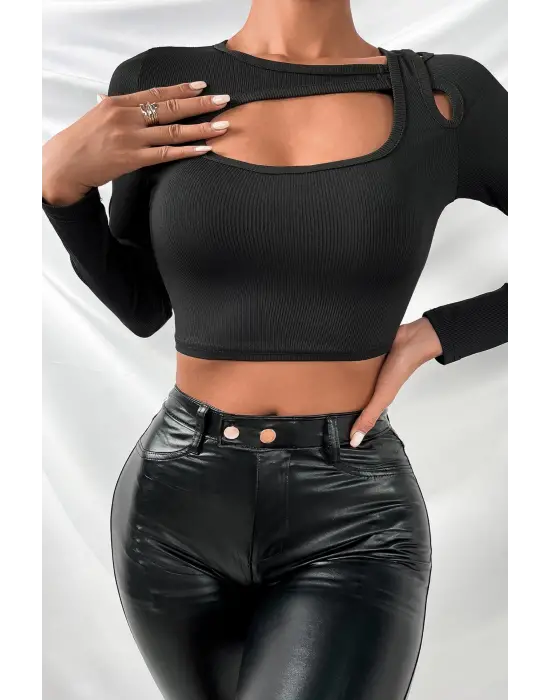 Omarı Siyah Göğüs Dekolteli Çapraz Askılı Crop Top Bluz