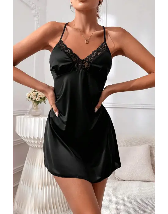 Omarı Göğüs ve Sırt Kısmı Dantel Detaylı Kadın Gecelik