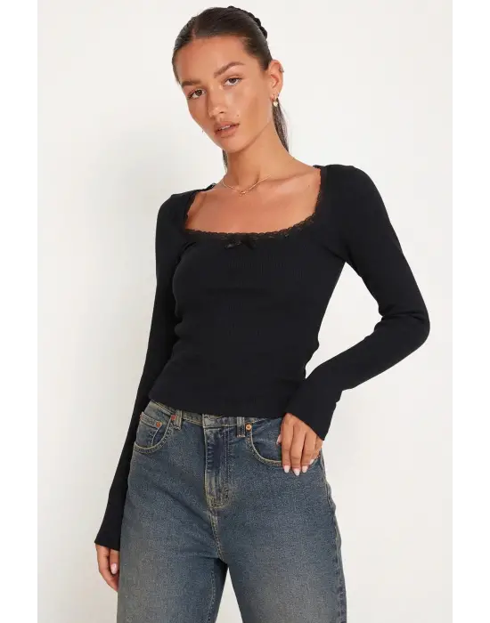 Omarı Siyah Dantelli Kollu Crop Top Bluz