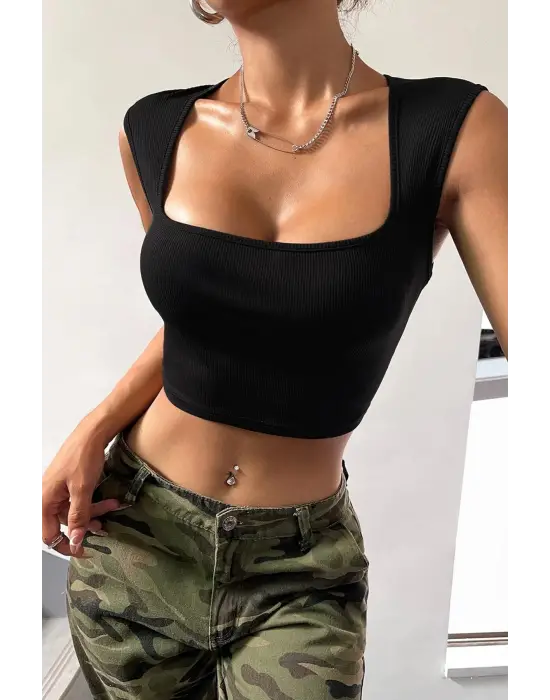 Omarı Kalınlaşan Omuz Detaylı Siyah Crop Top Bluz