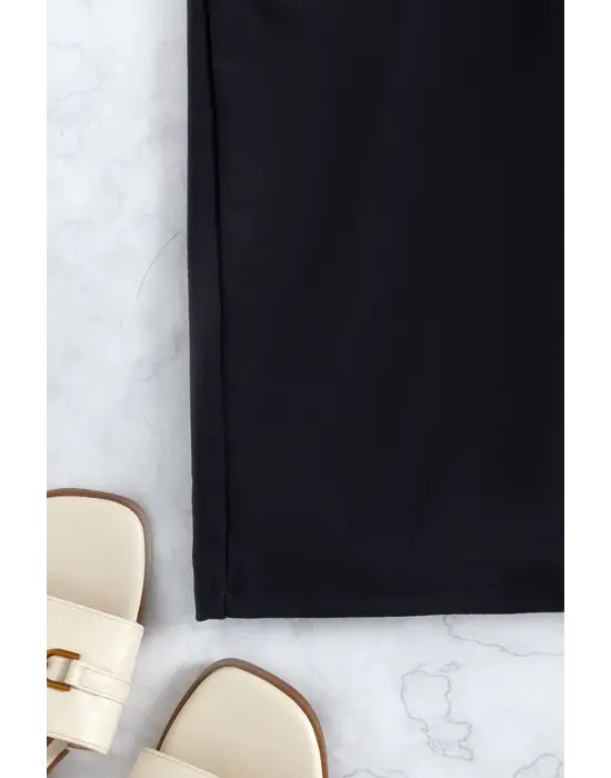 Omarı Siyah Bağcıklı Deniz Şortu