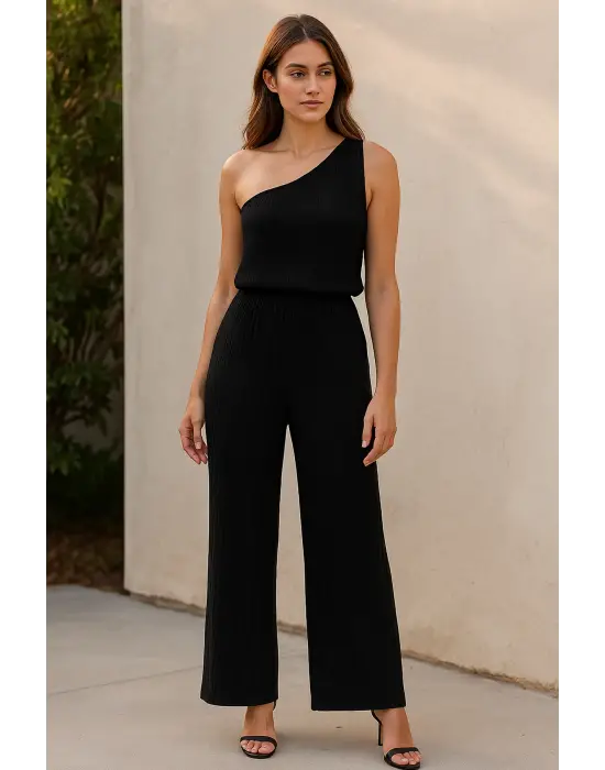 Omarı Şık Siyah Tek Omuzlu Kadın Bluzu ve Pantolon Takımı