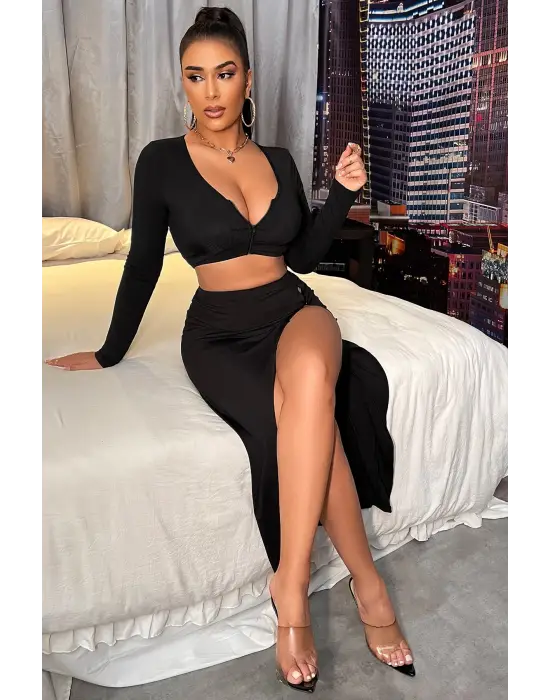 Omarı Siyah Uzun Kol Dekolteli Crop Top Bluz