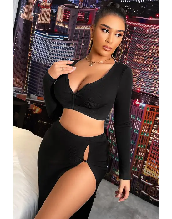 Omarı Siyah Uzun Kol Dekolteli Crop Top Bluz