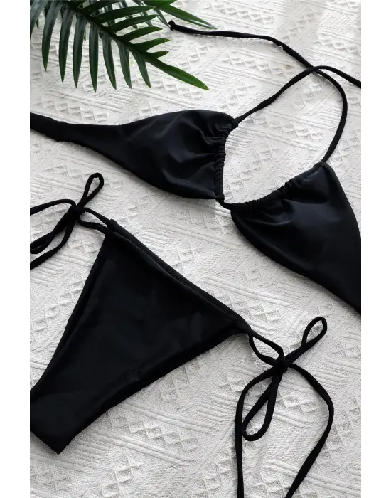 Omarı Şık Siyah Bağlamalı Üçgen Bikini Mayo