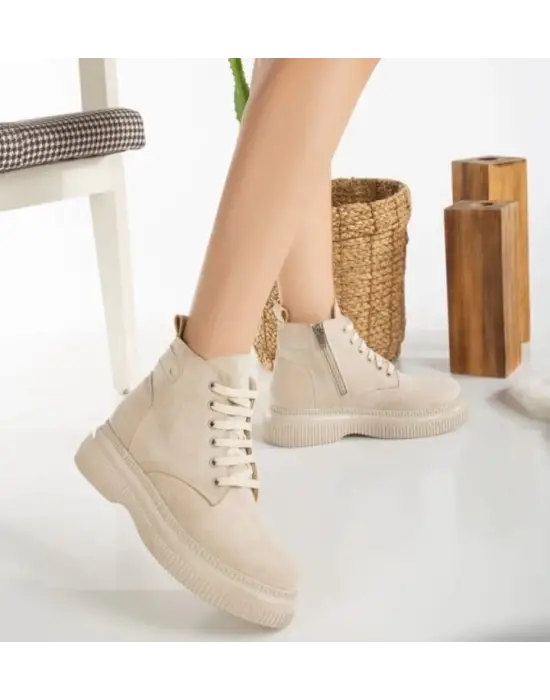 Omarı Şık Bej Süet Bağcıklı Bot