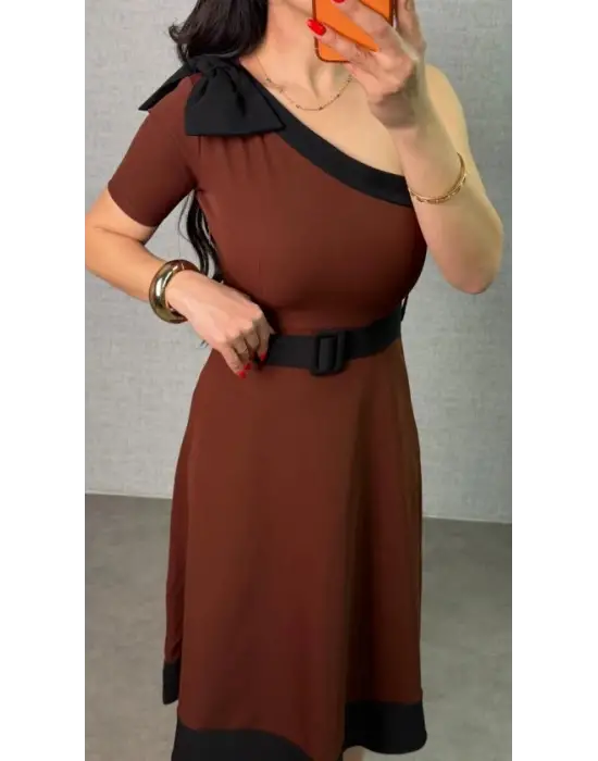 Kadın Tek Omuz Fiyonk Detaylı Midi Boy Elbise