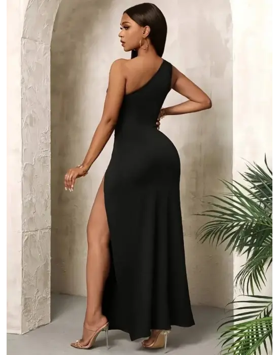 Omarı Şık Kadın Tek Omuzlu Yırtmaç Detaylı Krep Elbise