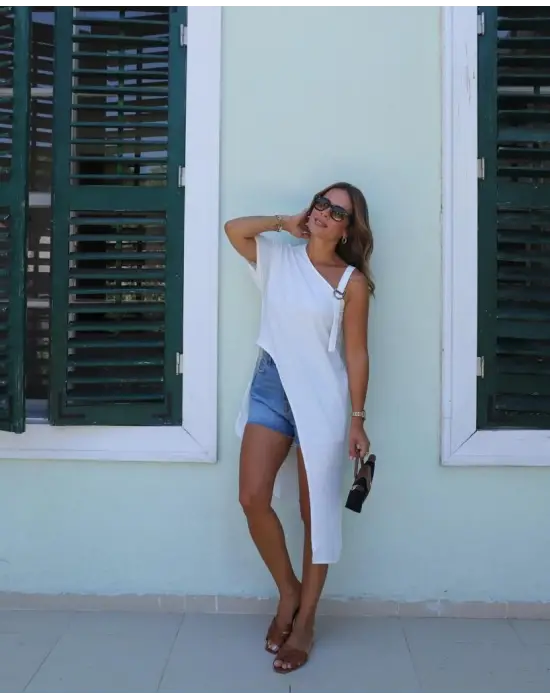 Kadın Tek Omuzu Açık Askılı Asimetrik Kesim Detaylı Bluz