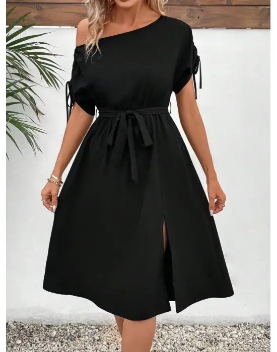 Kadın Tek Omuzu Açık Kol Ucu Fiyonklu Belden Kuşaklı Yırtmaç Detaylı Viskon Elbise