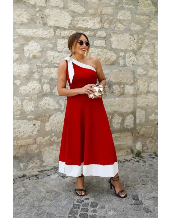 Omarı Şıklığınızı Öne Çıkarın: Renkli Tek Omuzlu Krep Elbise