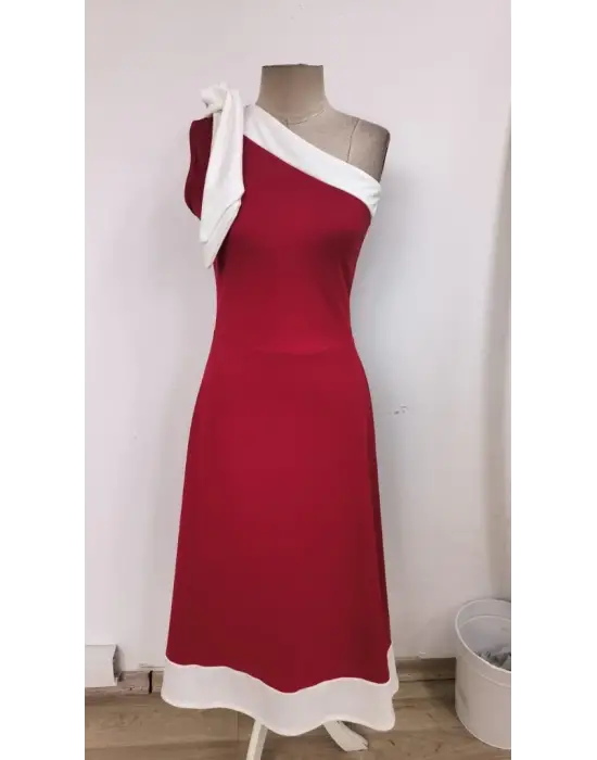 Omarı Şıklığınızı Öne Çıkarın: Renkli Tek Omuzlu Krep Elbise