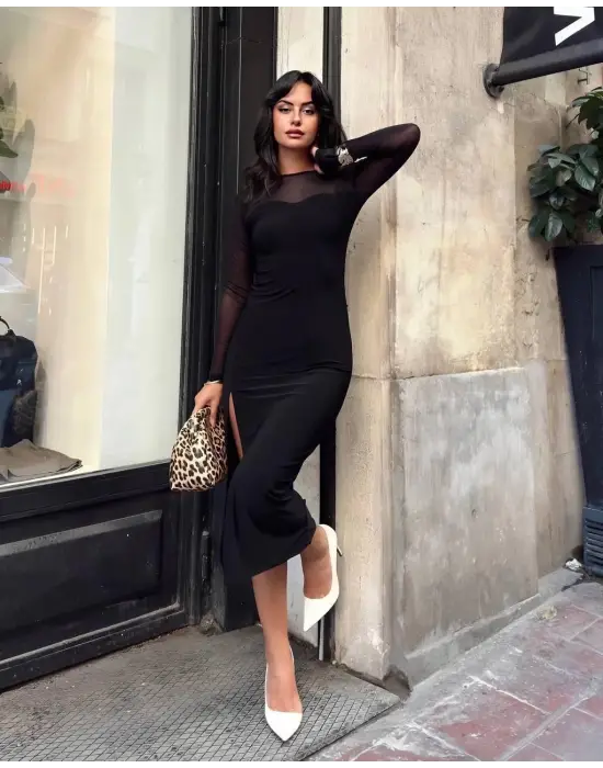 Göz Alıcı Yırtmaçlı Elbise