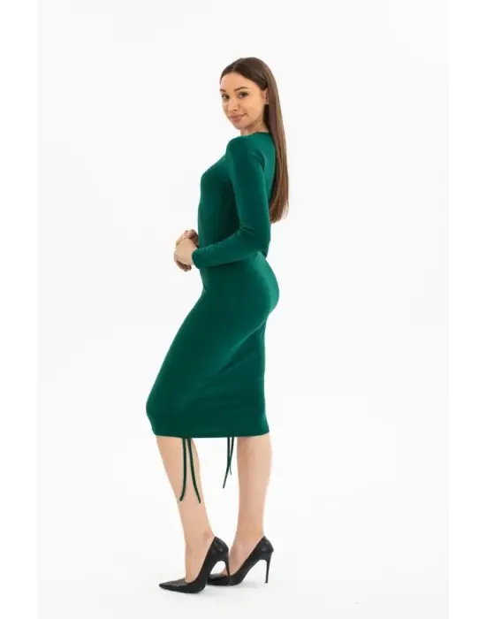 Omarı Sandy Kumaş Kısa Elbise - Uzun Kol Detayıyla Öne Çıkıyor