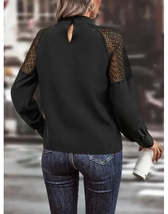Kadın Uzun Kollu Anahtar Deliği Yaka Reglan Kol Dantel Detaylı Ithal Krep Bluz