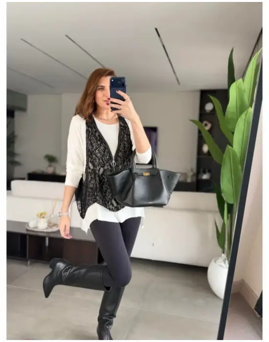 Kadın Uzun Kollu Asimetrik Kesim Bluz Ve Dantel Güpür Transparan Detay Fermuarlı Yelek Ikili Takım