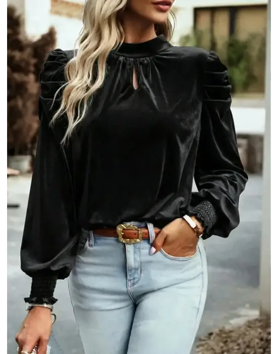 Kadın Uzun Kollu Balıkçı Yaka Damla Detaylı Kadife Bluz