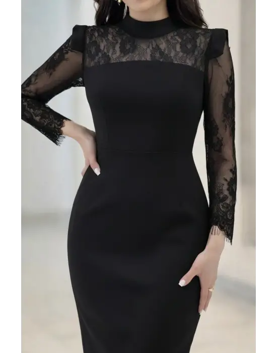 Zarif Dantel Detaylı Uzun Kollu Midi Elbise