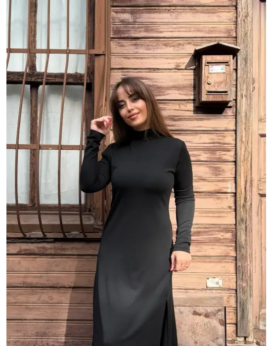 Kadın Uzun Kollu Balıkçı Yaka Derin Yırtmaç Detay Krep Elbise