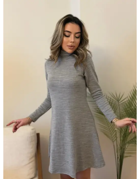 Kadın Uzun Kollu Balıkçı Yaka Salaş Kusa Akrilik Elbise