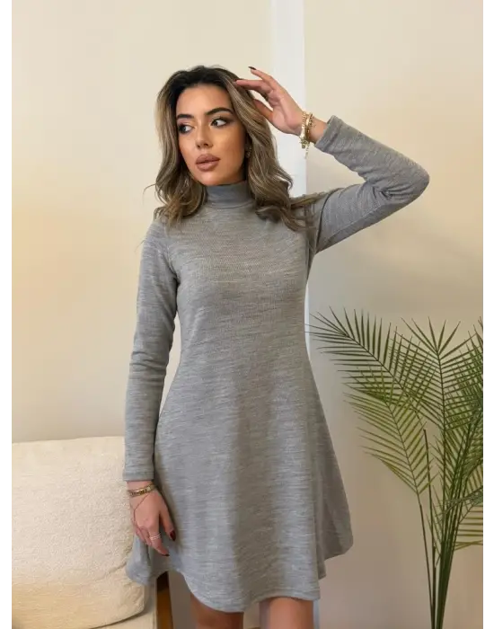 Kadın Uzun Kollu Balıkçı Yaka Salaş Kusa Akrilik Elbise