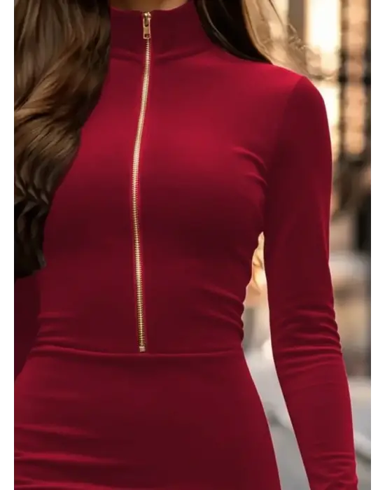 Kadın Uzun Kollu Balıkçı Yaka Yakadan Göğüse Kadar Fermuar Detaylı Mini Kadife Elbise