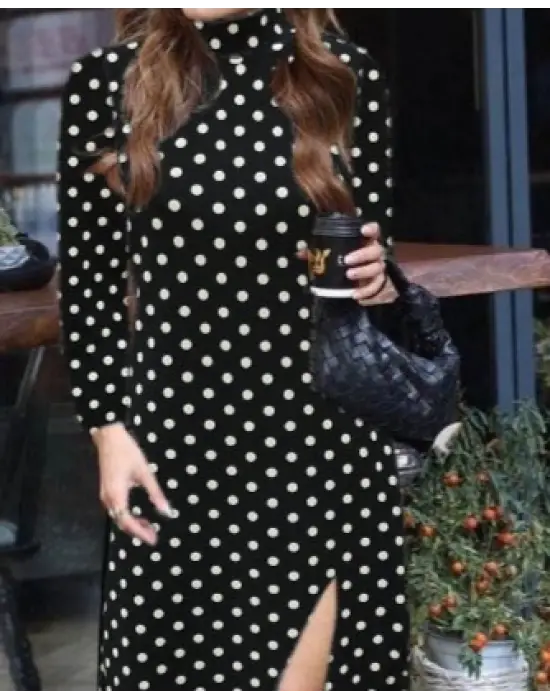 Omarı Krep Elbise - Uzun Kollu Balıkçı Yaka ve Yırtmaç Detayı