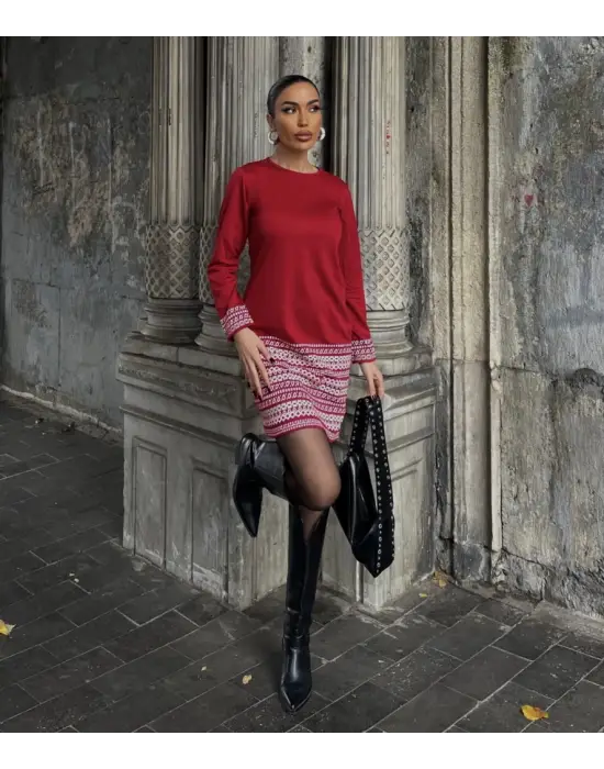 Kadın Uzun Kollu Bisiklet Yaka Kol Ağzı Ve Etek Ucu Baskılı Iki Iplik Elbise