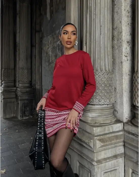 Kadın Uzun Kollu Bisiklet Yaka Kol Ağzı Ve Etek Ucu Baskılı Iki Iplik Elbise