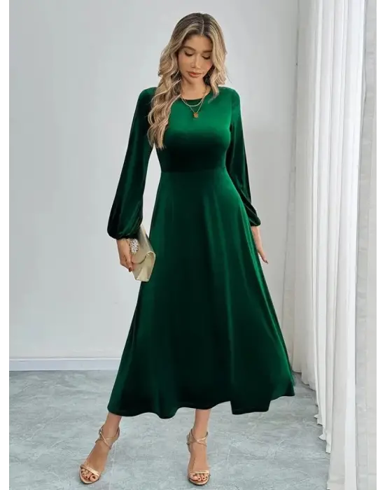 Kadın Uzun Kollu Bisiklet Yaka Midi Kadife Elbise