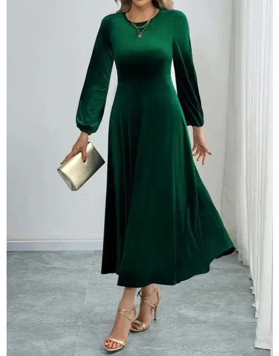 Kadın Uzun Kollu Bisiklet Yaka Midi Kadife Elbise