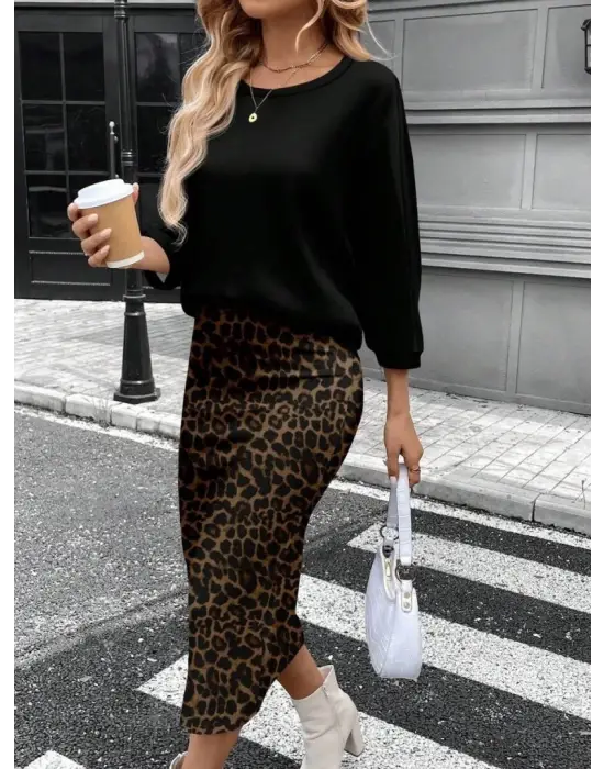 Trend Bisiklet Yaka Modal Bluz ve Leopar Desenli Etek Takımı