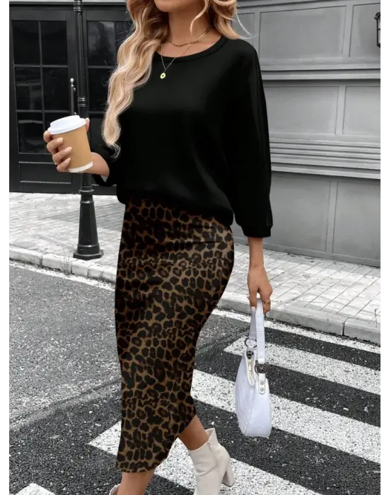 Trend Bisiklet Yaka Modal Bluz ve Leopar Desenli Etek Takımı