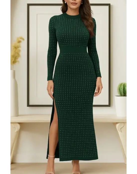 Kadın Uzun Kollu Bisiklet Yaka Taşlı Midi Kadife Elbise