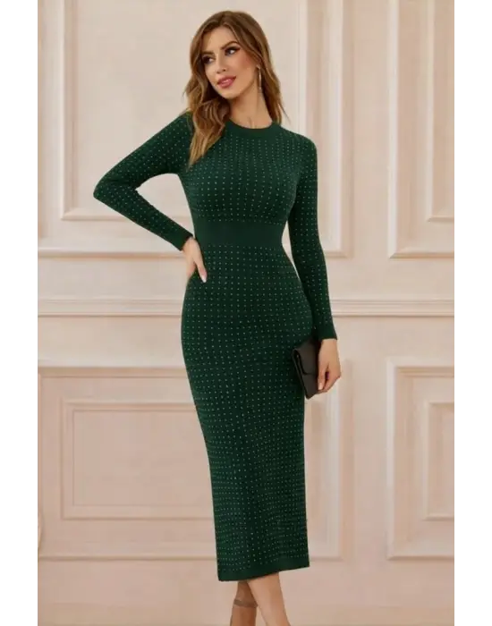 Zarif Taşlı Kadife Elbise