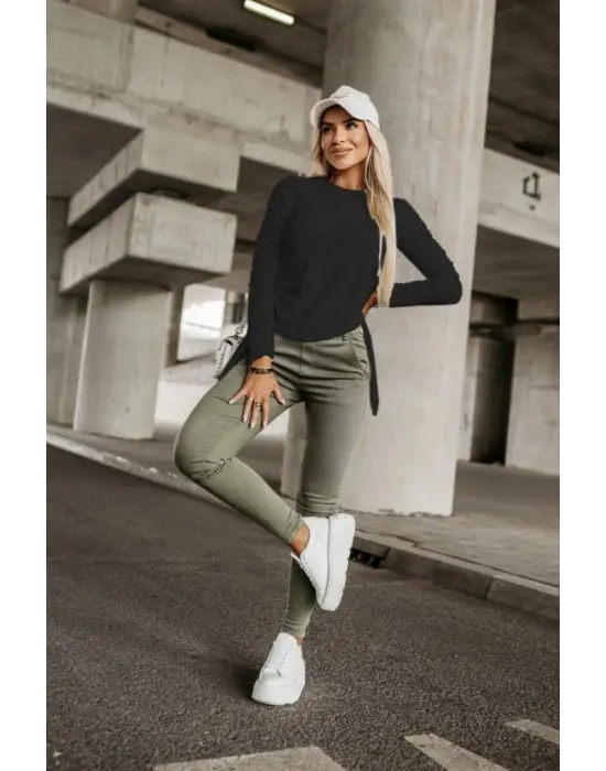 Kadın Uzun Kollu Bisiklet Yaka Yanları Ve Kolları Büzgülü Kadife Bluz