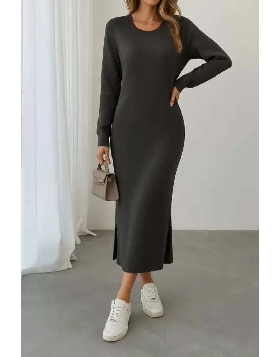 Kadın Uzun Kollu Bisiklet Yaka Yırtmaç Detay Triko Midi Boy Elbise
