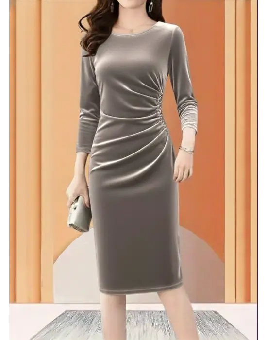 Kadın Uzun Kollu Bot Yaka Yanı Taş Detaylı Midi Kadife Elbise