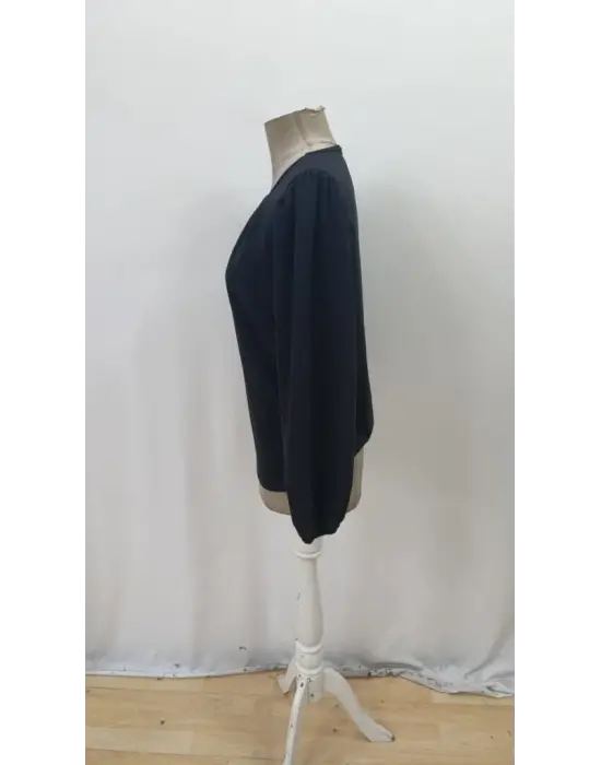 Kadın Uzun Kollu Damla Detaylı Ithal Krep Bluz