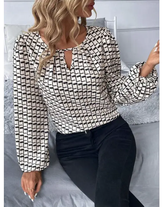 Kadın Uzun Kollu Damla Detaylı Yaka Desenli Süprem Bluz