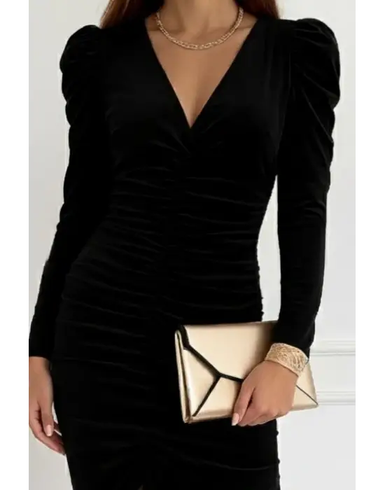 Kadın Uzun Kollu Derin Kruvaze Yakalı önden Büzgülü Yırtmaç Detaylı Kadife Midi Elbise