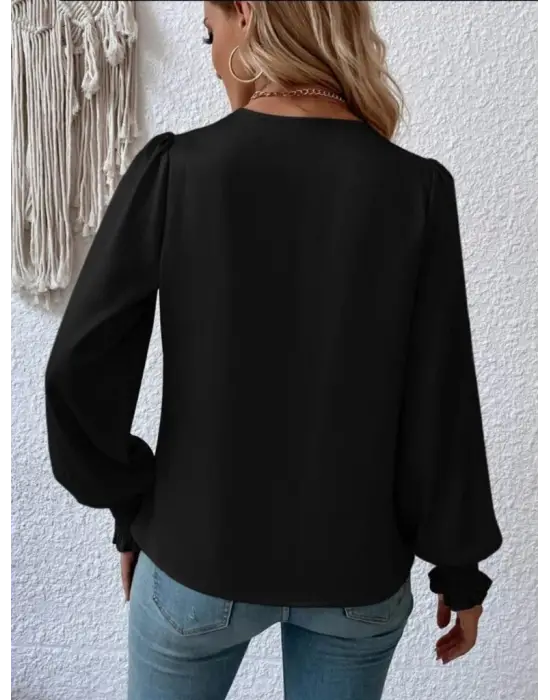Kadın Uzun Kollu Dökümlü Kruvaze Yaka Kol Ucu Gipeli Sandy Bluz