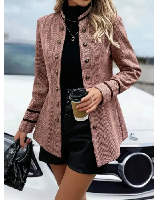 Kadın Uzun Kollu Hakim Yaka Düğme Detaylı Mini Dokuma Ceket