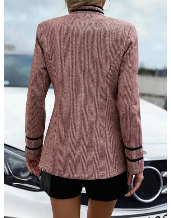 Kadın Uzun Kollu Hakim Yaka Düğme Detaylı Mini Dokuma Ceket