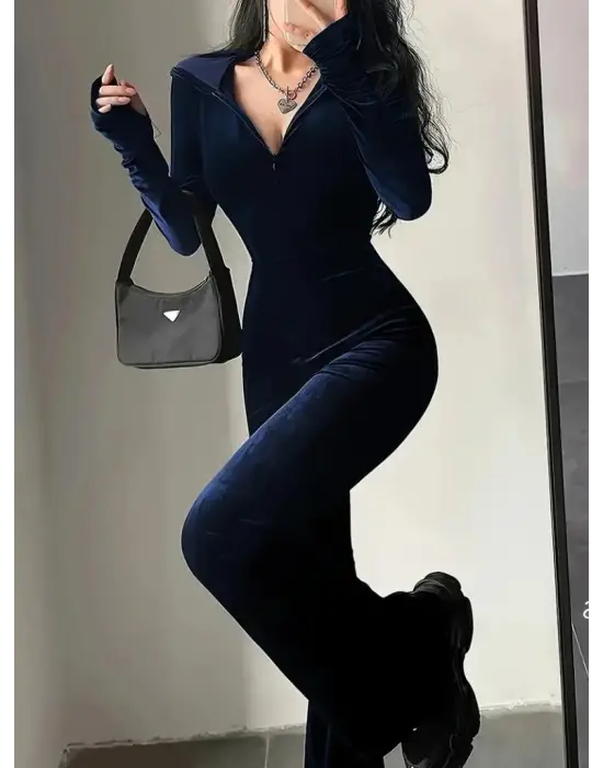 Kadın Uzun Kollu Kapşonlu Fermuarlı Kadife Tulum