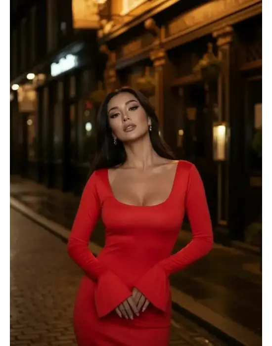 Kadın Uzun Kollu Kare Yaka Volanlı Manşet Detay Maxi Boy Elbise