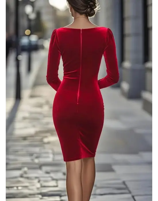 Kadın Uzun Kollu Kayık Yaka Mini Kadife Elbise