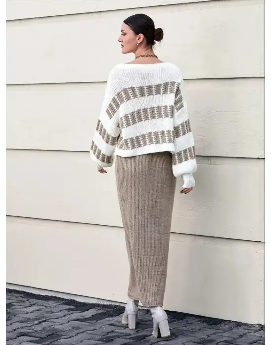 Kadın Uzun Kollu Kayık Yakalı Salaş Triko Bluz Ve Etek Ikili Takım